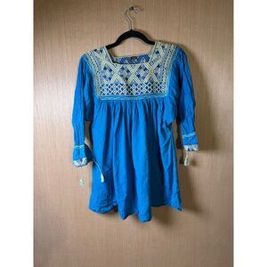 Found Inherited Gathered Austin, TX  $98 embroidered linen boutique blouse